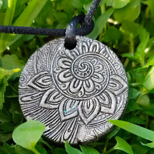 ✨ Collar Mandala Circular Negro. Despierta tu Poder Interior y Protección Ancestral ✨